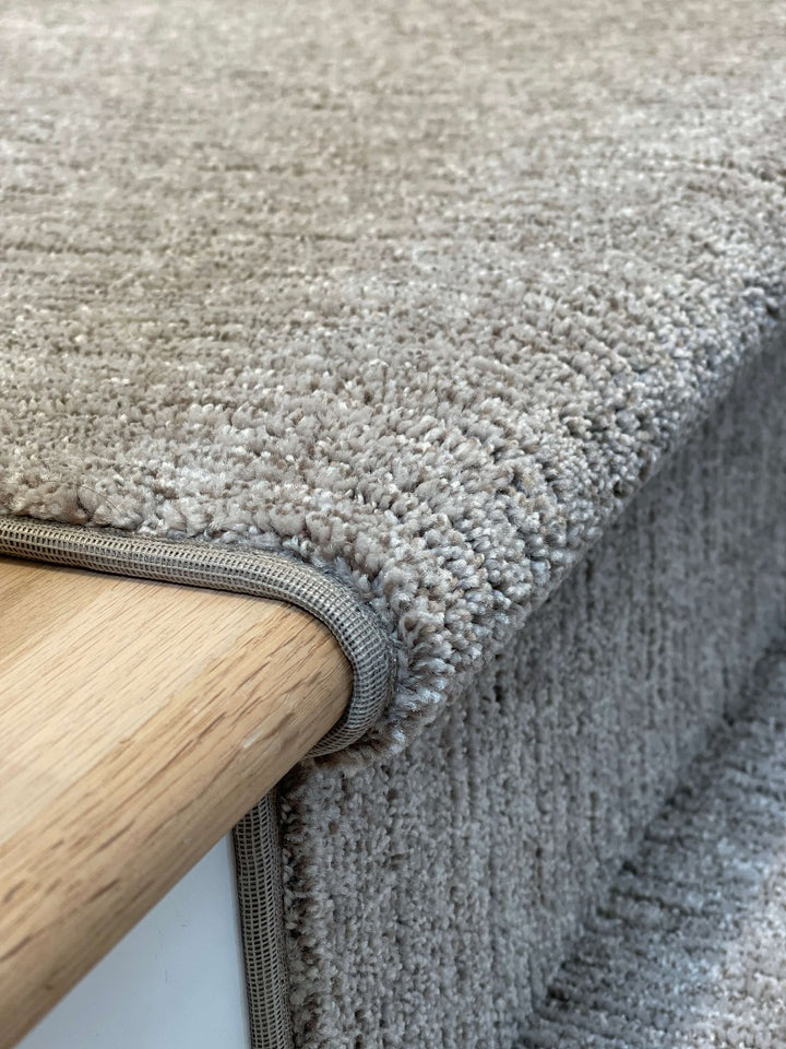 Linear-diy-stair-runner