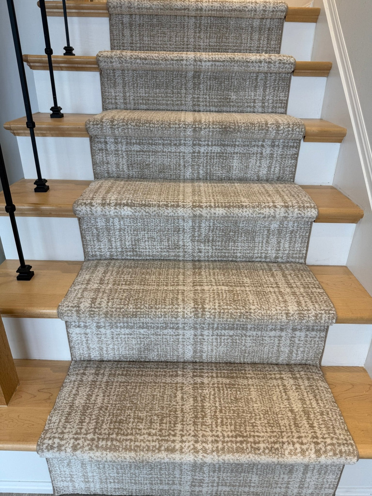 Plaid and tartan stair runners - Tartan Beige Grindstone stair runner