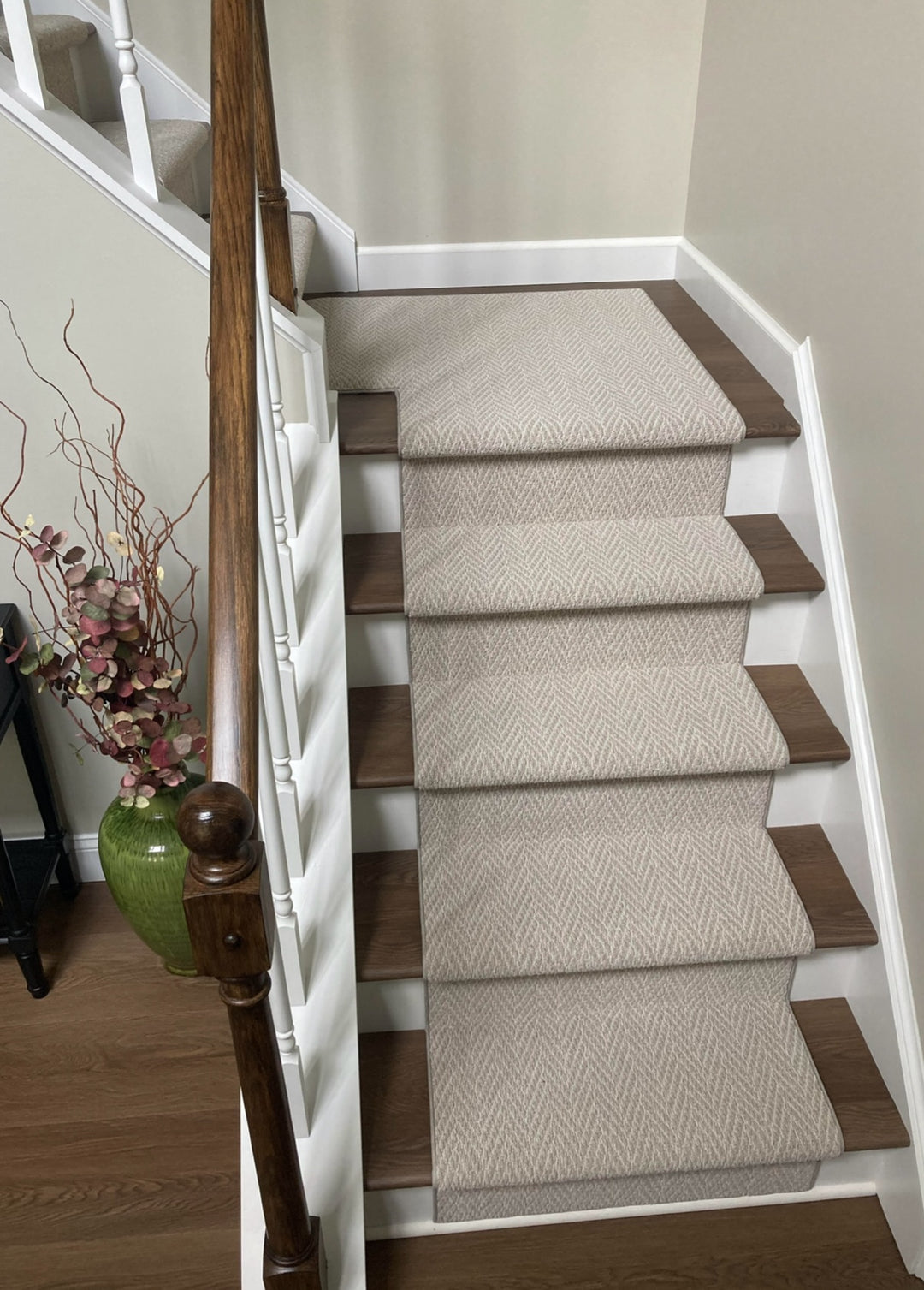 best-carpet-runner-for-wood-stairs