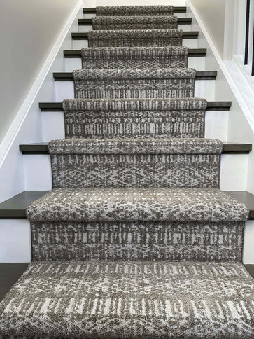 Grey stair runner with modern design