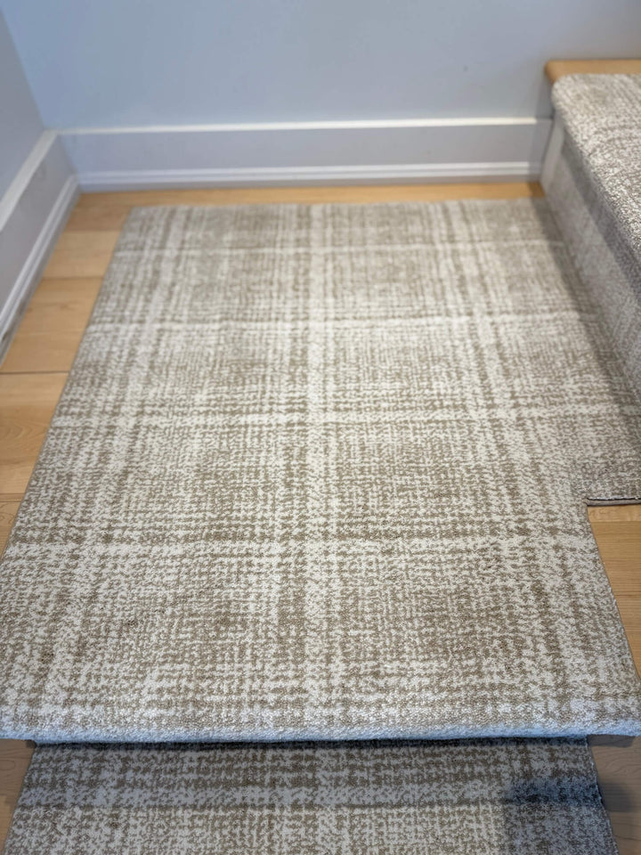 beige stair runner carpet