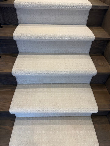Tanager Lodge English Beige stair runner sample