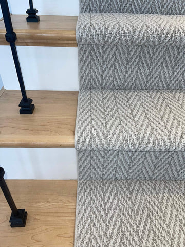 Anderson Tuftex Foggy stair runner sample