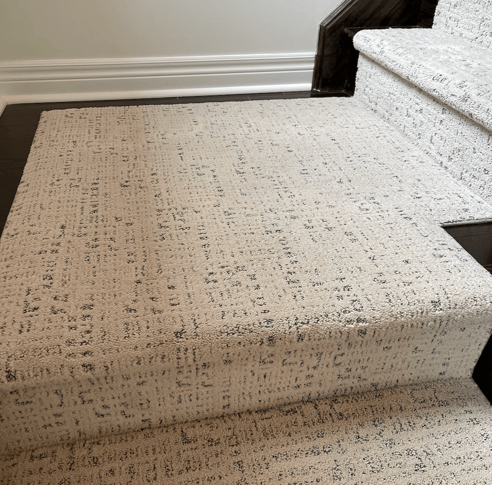 right-turn-stair-runner-landing