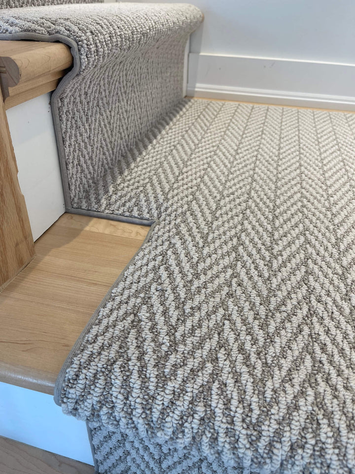 herringbone-pattern-stair-runner