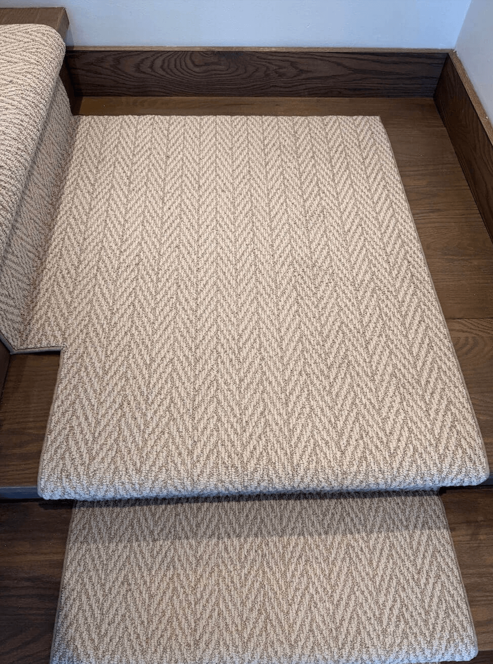 Left turn stair runner landing for turning stairs and 90 degree angles