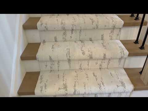 pet-perfect-stair-runner-in-white