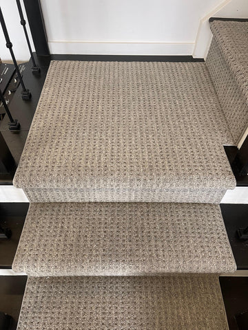 Boloria Windsor Grey stair runner sample